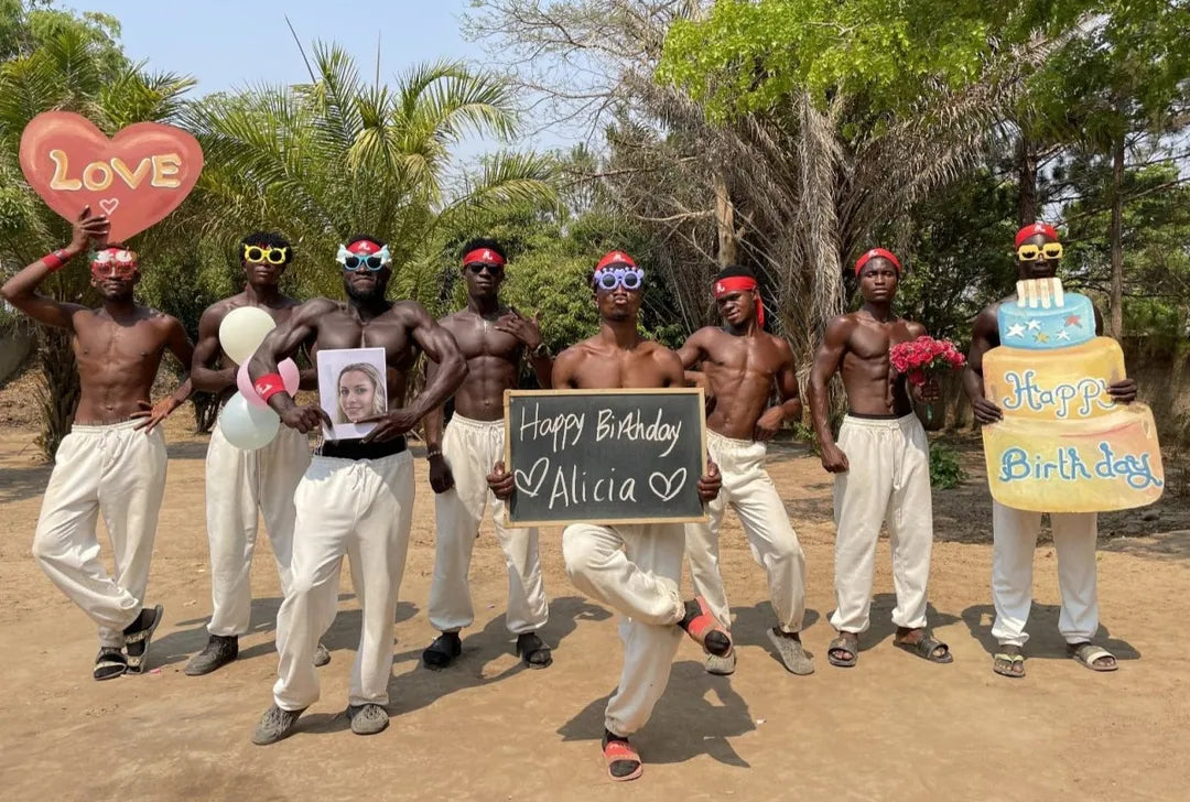 Greeting Video from Africa | Dance Greeting Video | Howdy Dance